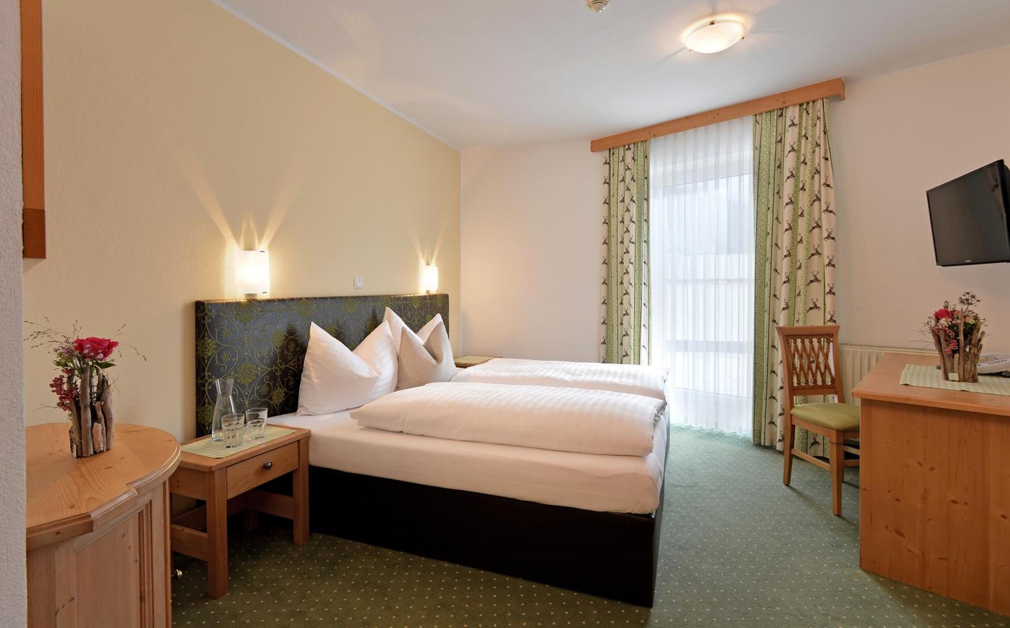 Hotel Tiroler Stuben Wörgl Kültér fotó