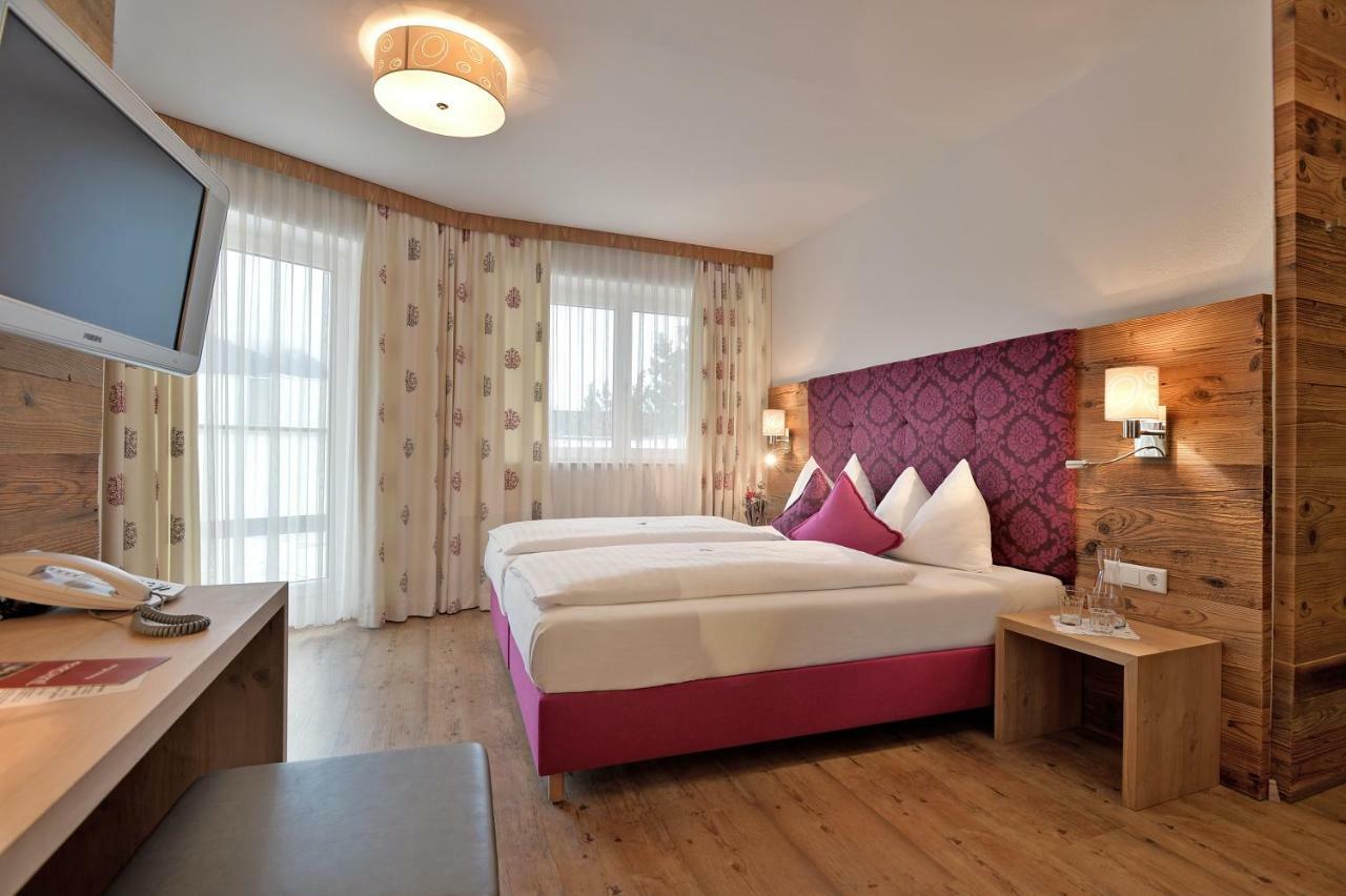 Hotel Tiroler Stuben Wörgl Kültér fotó